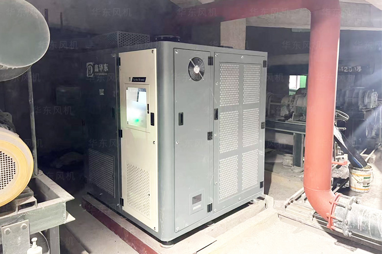罗茨风机太耗电，换成鑫华东磁悬浮鼓风机能省多少电费？